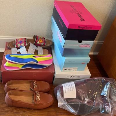 Women’s Size 10 Shoes | Sandals | Boots | Loafers | Water Shoes