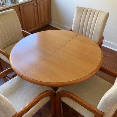 Mid-century modern extendable dining table with chairs & Leaf | 42x42x30