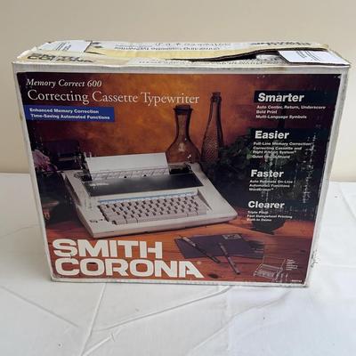 Smith Corona Memory Correct 600 Correcting Cassette Typewriter