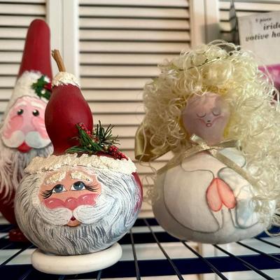 Sale Photo Thumbnail #68: Gourd Santas