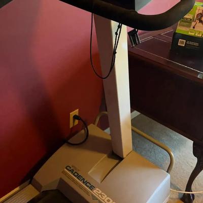 Weslo Cadence 2300 Treadmill