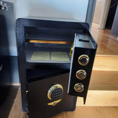 Sale Photo Thumbnail #139