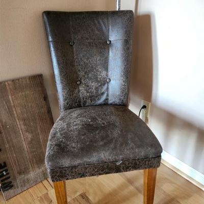 Sale Photo Thumbnail #104