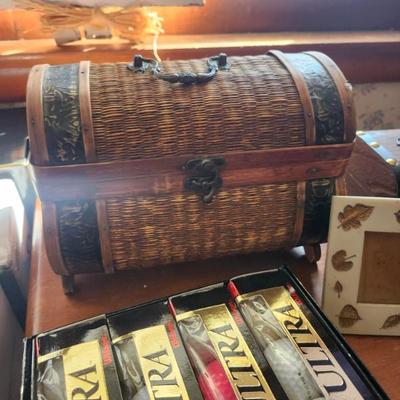 Sale Photo Thumbnail #371