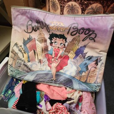 Sale Photo Thumbnail #378