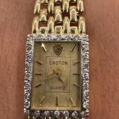 Croton Women’s Watch 14kt Gold and Diamonds