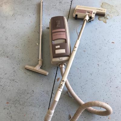 Electrolux Canister Style Vacuum With Power Nozzle