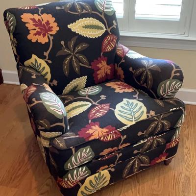 Floral Accent Chair With Throw Pillows