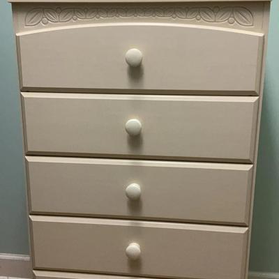 Chest Of Drawers With Five Drawers