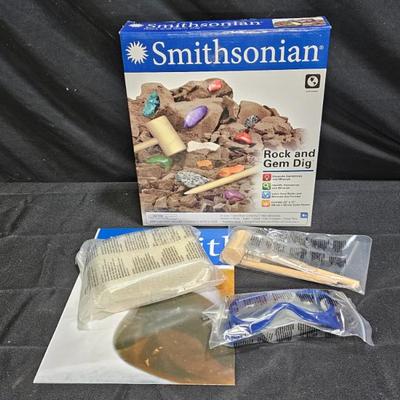 Sale Photo Thumbnail #209