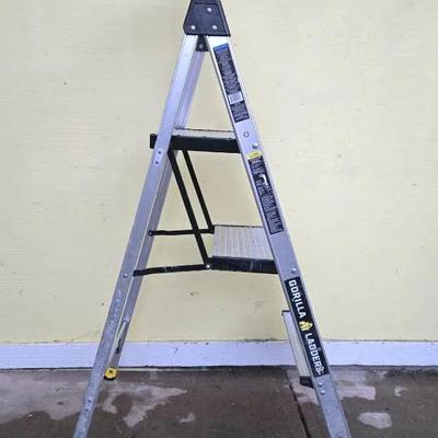 3ft Aluminum Gorilla Step Ladder 1