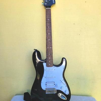 Starcaster By Fender Standard Size Electric Guitar