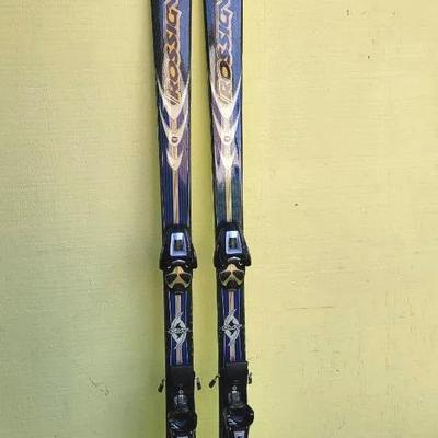 Rossignol Skiis