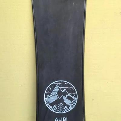 Alibi Snowskate 1