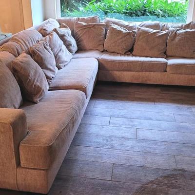 Ashley Furniture Rawcliffe 3-Piece Sectional With Warranty