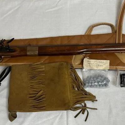 Ultra-Hi Kentucky Rifle 45Cal with Soft Case and Leather Bag