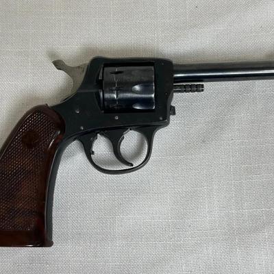 Harrington & Richardson Model 922 22LR Revolver