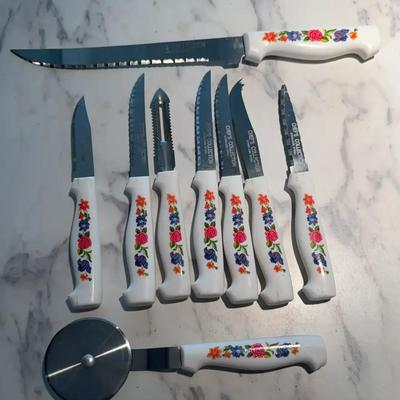 Chef’s Collection Floral Kitchen Knife Set with Pizza Cutter – 9 Pieces