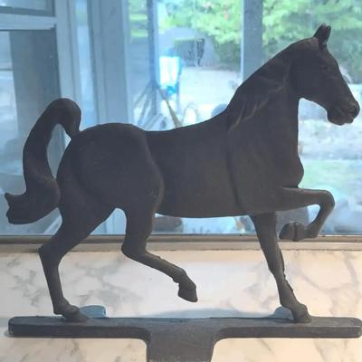 Black Metal Horse Door Stop