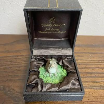“A ‘Country Artists’ for the discerning Stratford-upon-Avon, England” Miniature Rabbit 