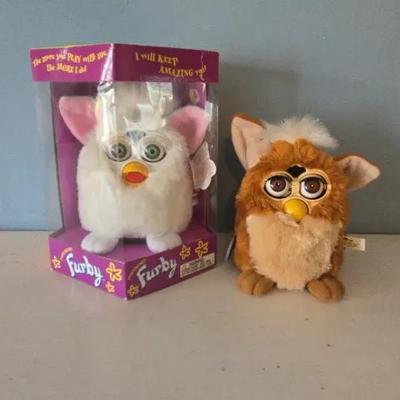 Vintage 1998 Tiger Electronics Furbies – One Boxed, One Loose