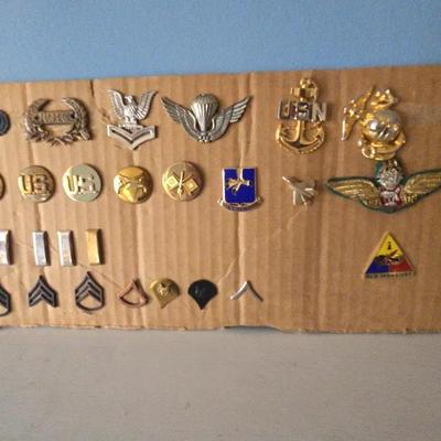 Mixed Lot of Vintage Military Insignia Pins & Badges