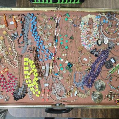 Sale Photo Thumbnail #542