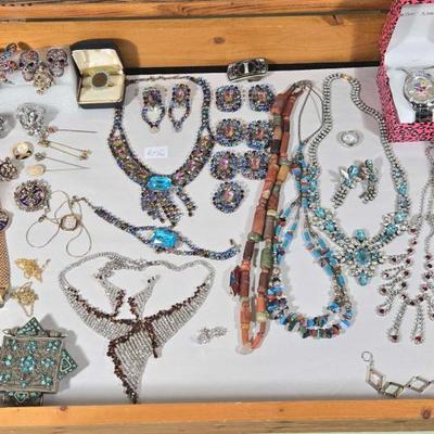 Sale Photo Thumbnail #453