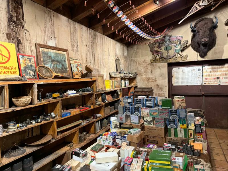 Sale Photo Thumbnail #11