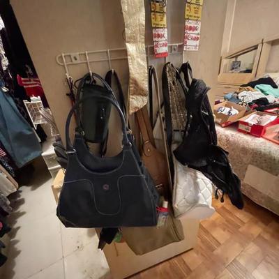 Sale Photo Thumbnail #117