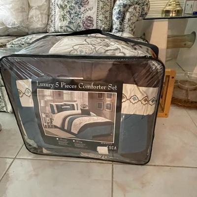 Sale Photo Thumbnail #174