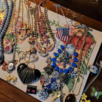 Sale Photo Thumbnail #152