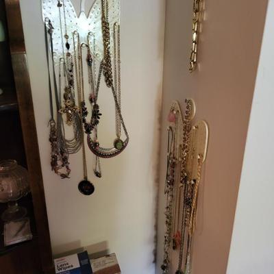 Sale Photo Thumbnail #149