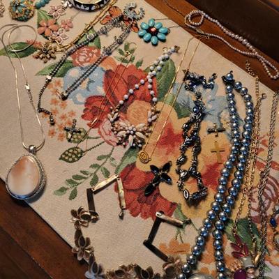 Sale Photo Thumbnail #153