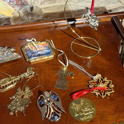 Gold Tones Flat Ornaments 