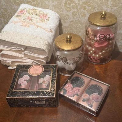Vintage Vanity glass Canisters Towels And Soap Sets 