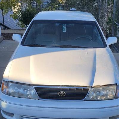 98 Toyota Avalon Diamond White