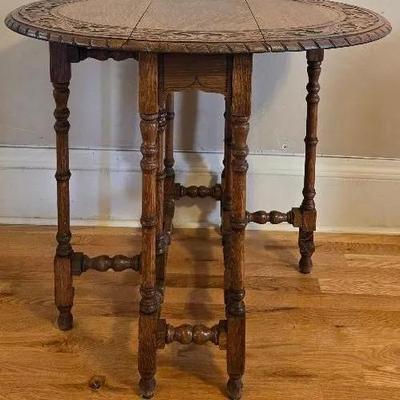 Vintage Handcarved Drop Leaf Table Side/End Table