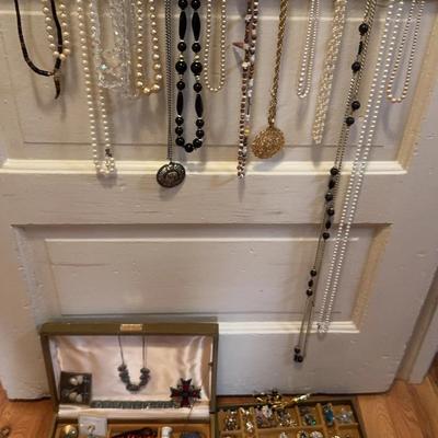 Mystery Lot Of Vintage Costume Jewelry