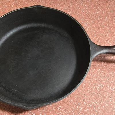 10" Cast Iron Skillet