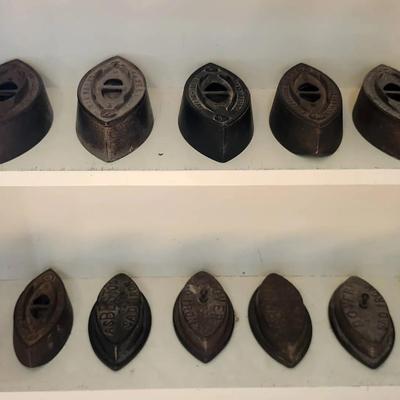 Antique “Sad” Cast Iron Flat Iron (10)