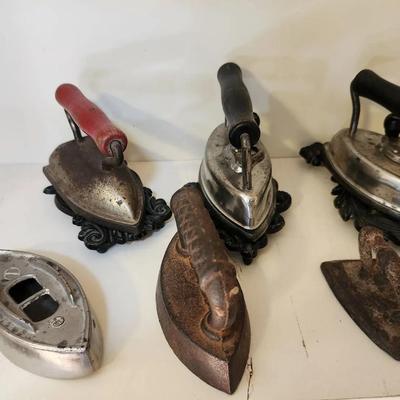Antique “Sad” Iron Lace Mini Irons with Mini Iron Rests
