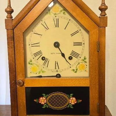 Vintage Seth Thomas Mantle Clock. 9x5x14.5