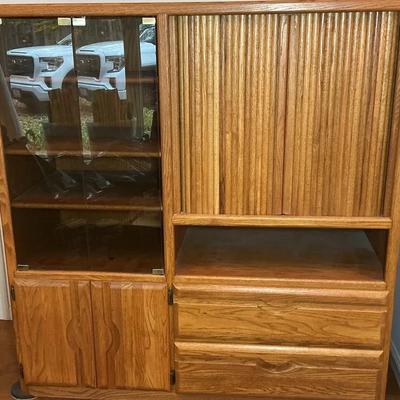 Light Wood Display Cabinet