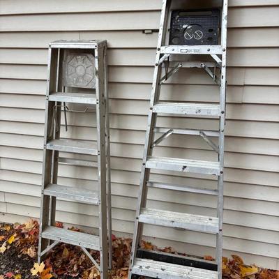 Set of Two Aluminum Step Ladders