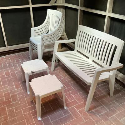 Outdoor Plastic Patio Furniture Set