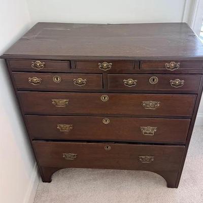 Antique Chest Of Drawers Chippendale Style
