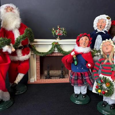 Byers’ Choice Dolls-Santa & Ms Clause, Family, Fireplace