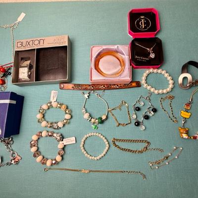 Sale Photo Thumbnail #230