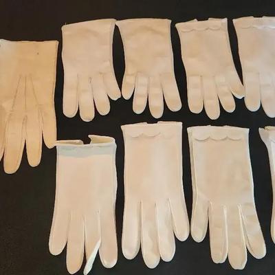 5 Pairs of Short Vintage Leather And Nylon Gloves, Cream Colored
